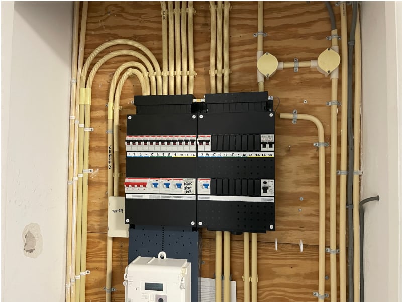 Nieuwe ABB groepenkast na vervanging in villa in Hilversum